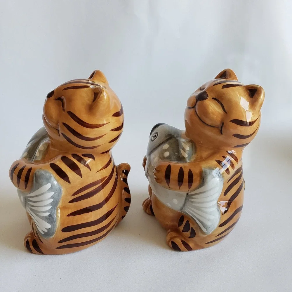Ginger Orange Cat Salt And Pepper Set Stripped Tabby Holding Fish